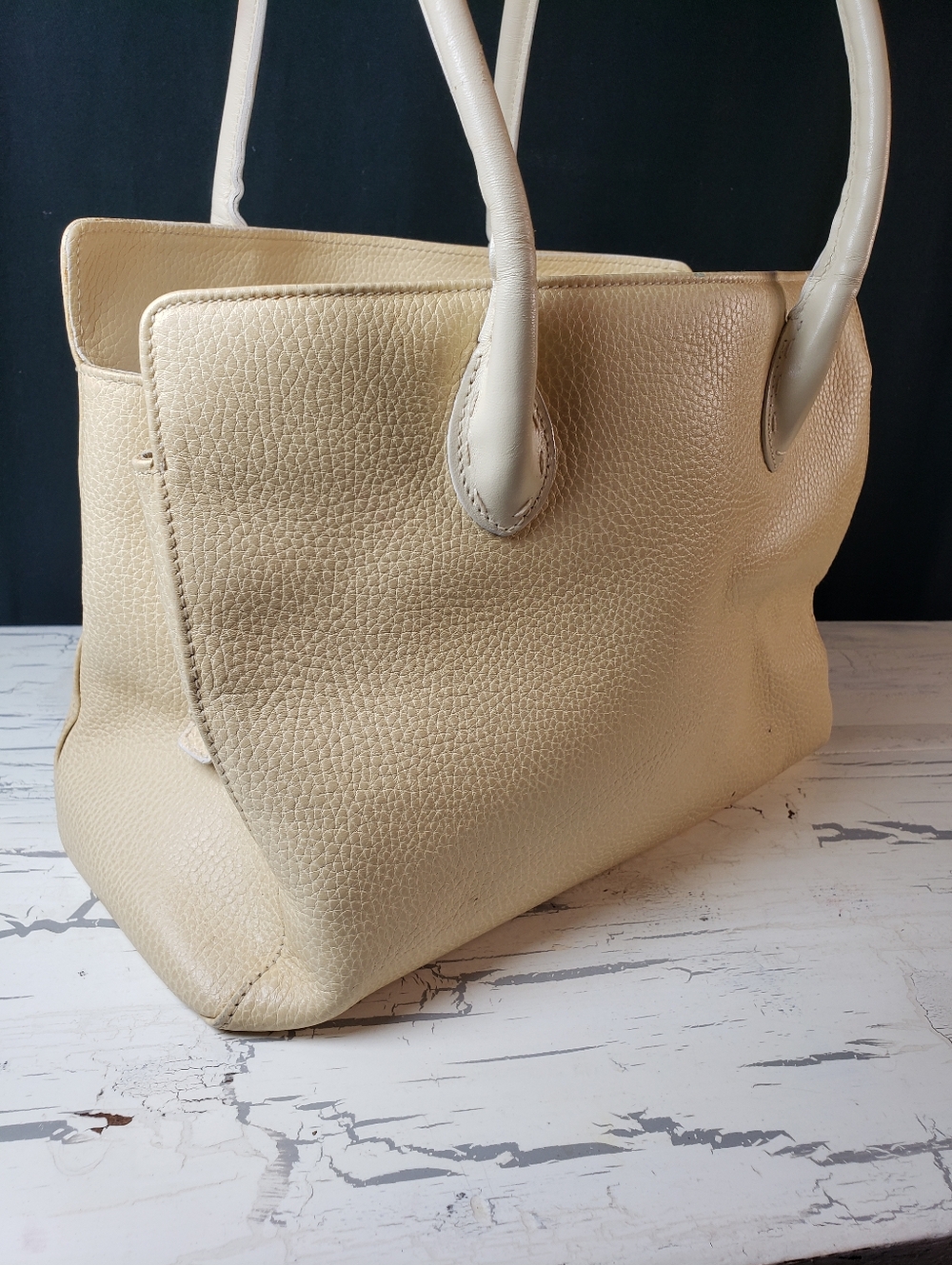 Desmo Vintage Italian Shoulder Bag in Pastel Yellow - Medium Size Bag - Picture 2 of 16